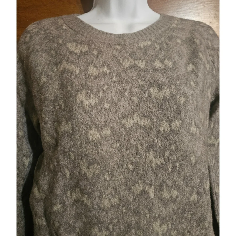 Athleta Hawthorn Textured Merino Wool Blend Crewneck Animal Print Sweater